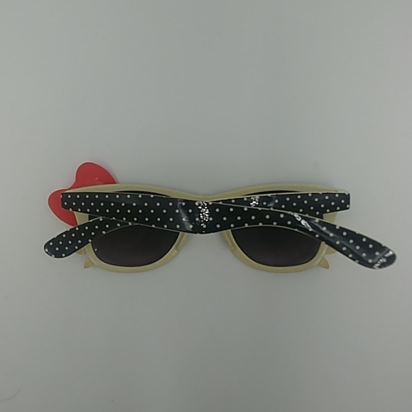 Black & White Polka Dot Cat Sunglasses - Picture 5 of 5